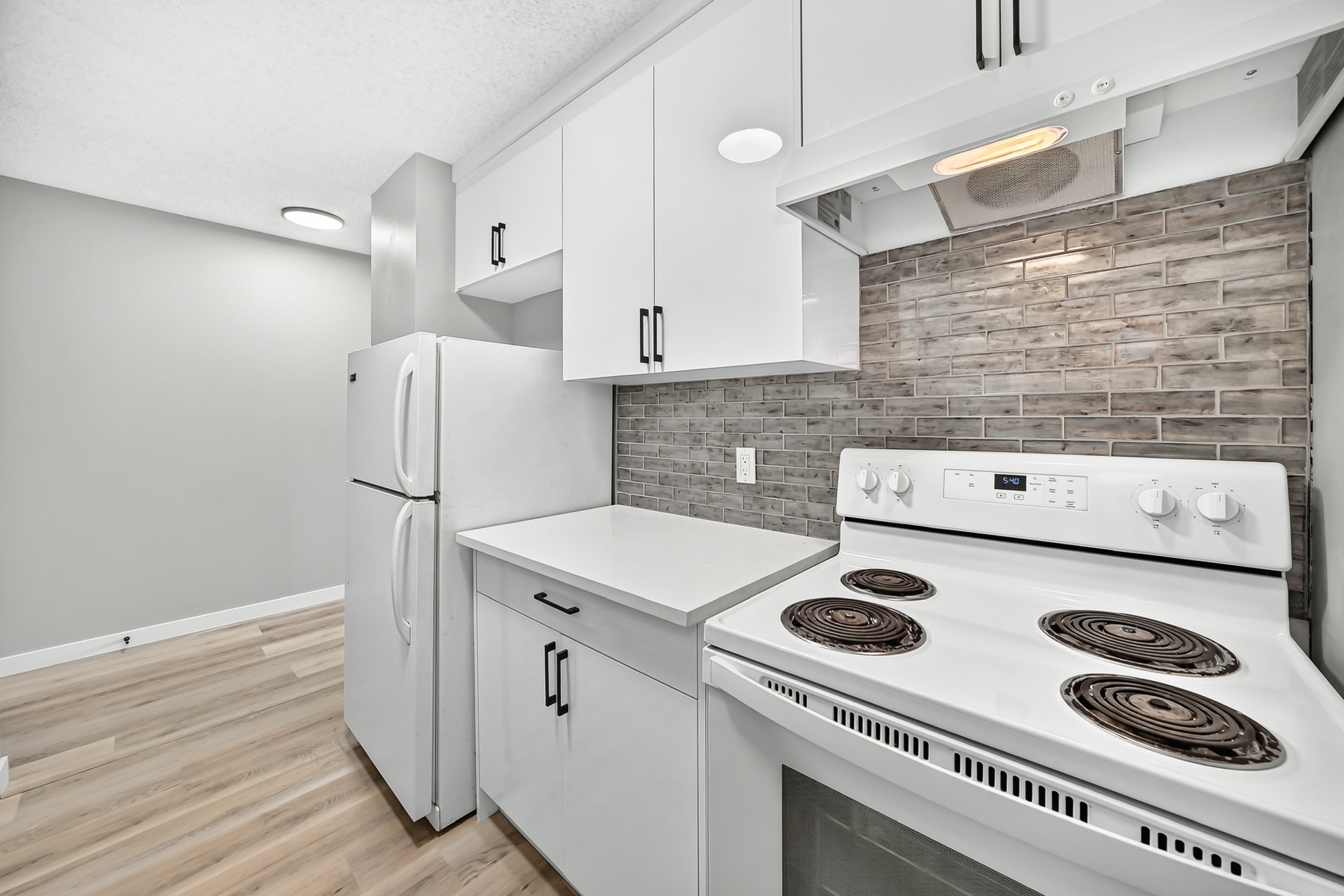 1010, 4944 Dalton Dr NW, Calgary, Alberta T3A 2E6, 2 Bedrooms Bedrooms, ,1 BathroomBathrooms,Condo,For Rent,The Fortress,Dalton Dr NW,1010,1003 1010, 4944 Dalton Dr NW, Calgary, Alberta T3A 2E6, 2 Bedrooms Bedrooms, ,1 BathroomBathrooms,Condo,For Rent,The Fortress,Dalton Dr NW,1010,1003