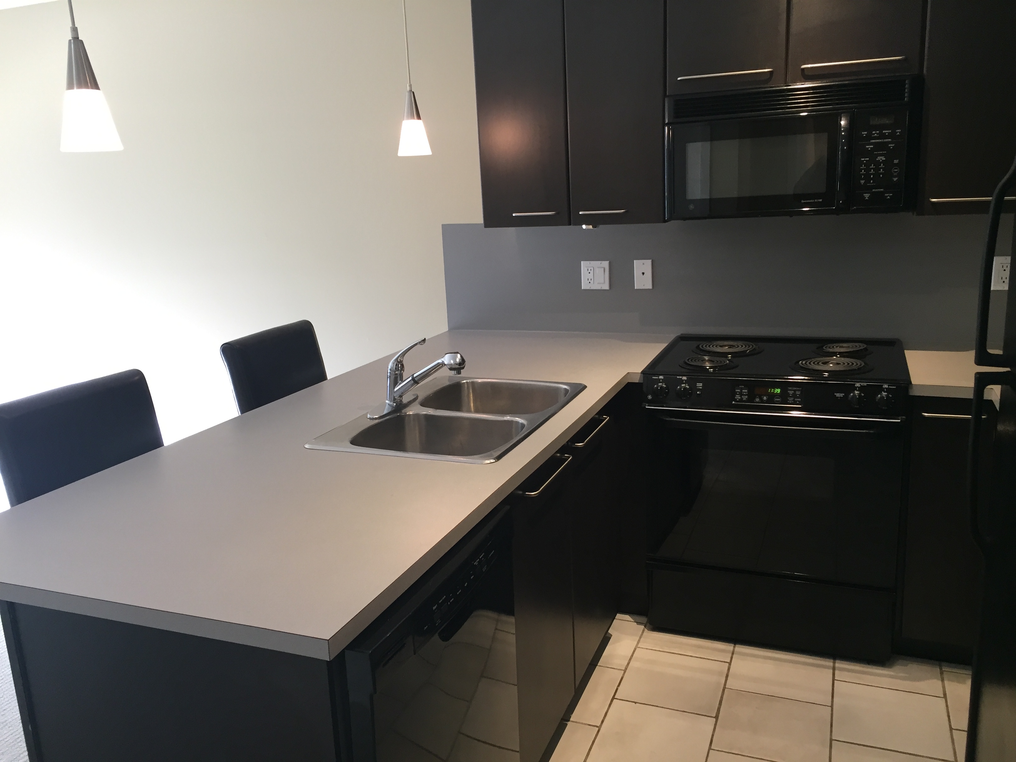 219, 35 Richard Court SW, Calgary, Alberta T3E 7N9, 1 Bedroom Bedrooms, ,1 BathroomBathrooms,Condo,For Rent,Morgan at the Park,Richard Court SW,219,1004