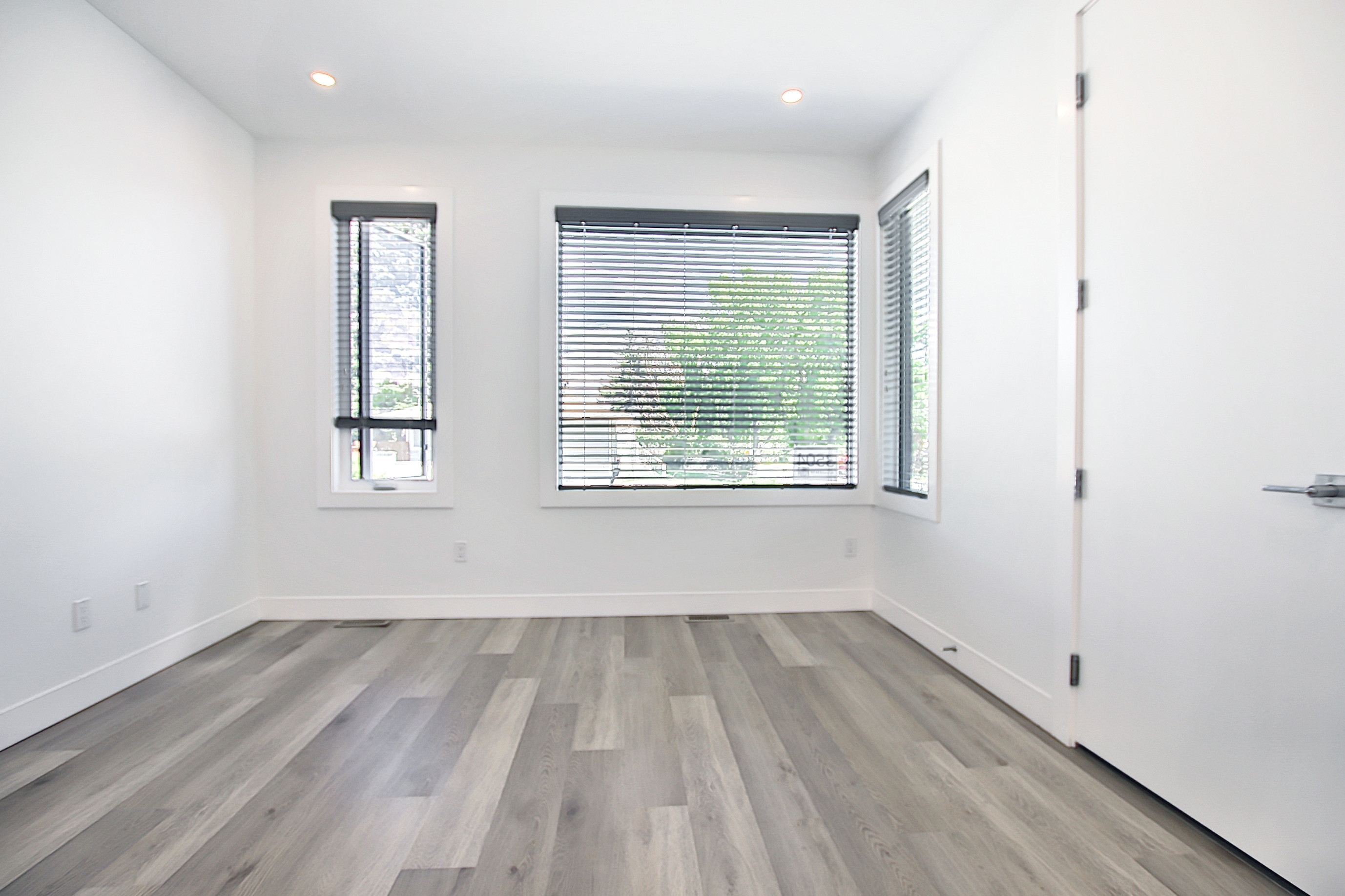 3241 Kinsale Road SW, Calgary, Alberta T3E 4S1, 2 Bedrooms Bedrooms, ,2 BathroomsBathrooms,Townhouse,For Rent,Kinsale Road SW,1125