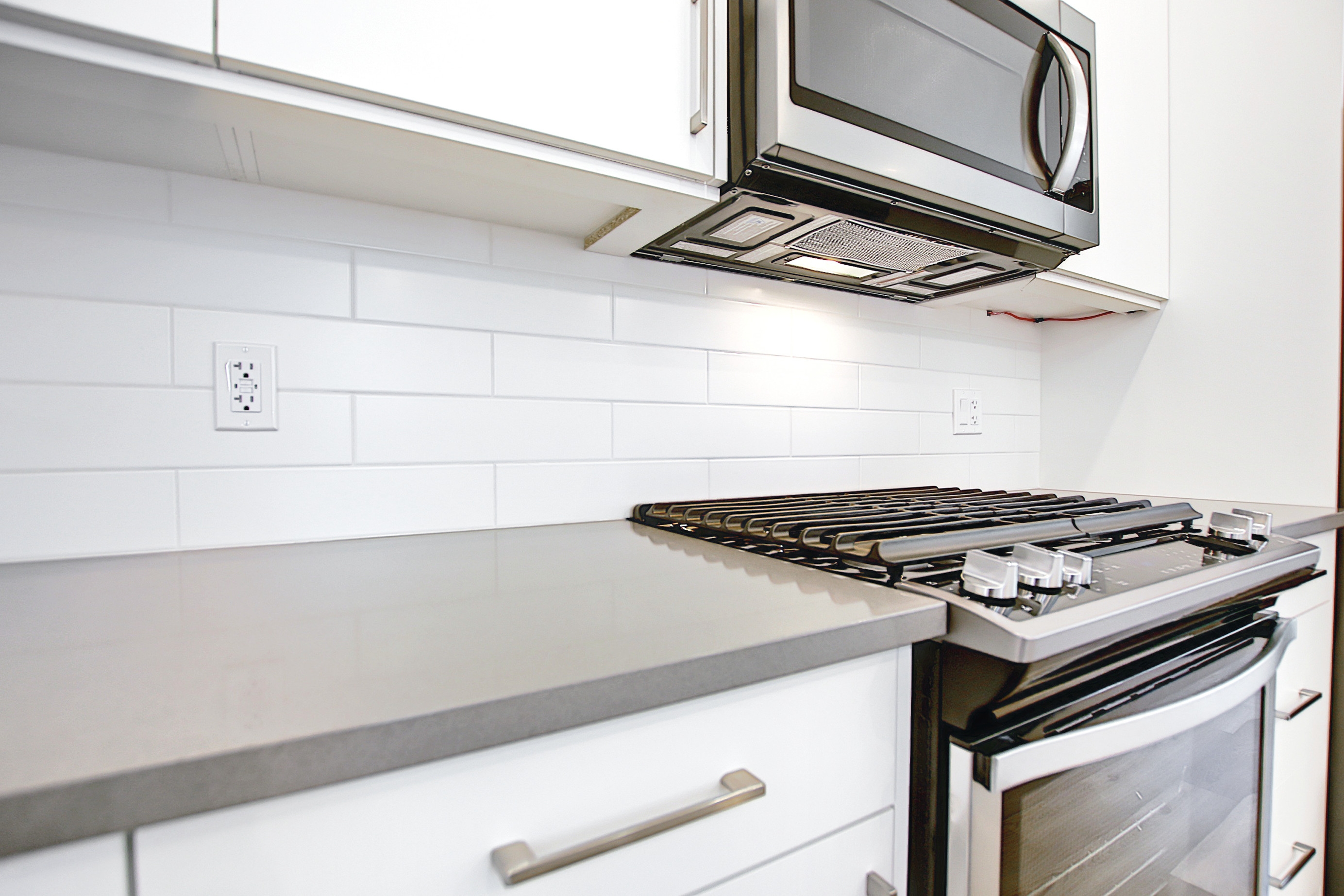 3241 Kinsale Road SW, Calgary, Alberta T3E 4S1, 2 Bedrooms Bedrooms, ,2 BathroomsBathrooms,Townhouse,For Rent,Kinsale Road SW,1125