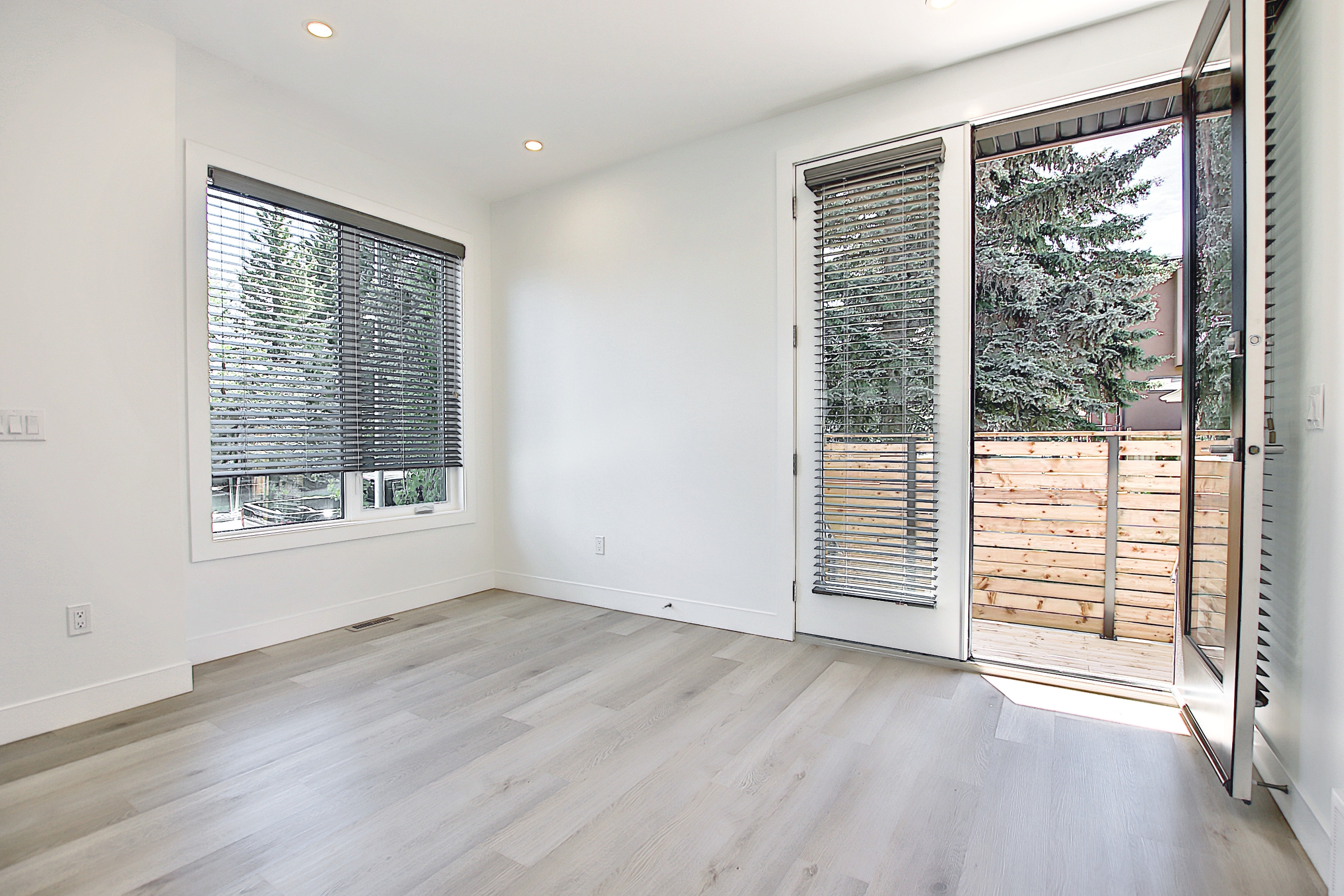 3241 Kinsale Road SW, Calgary, Alberta T3E 4S1, 2 Bedrooms Bedrooms, ,2 BathroomsBathrooms,Townhouse,For Rent,Kinsale Road SW,1125