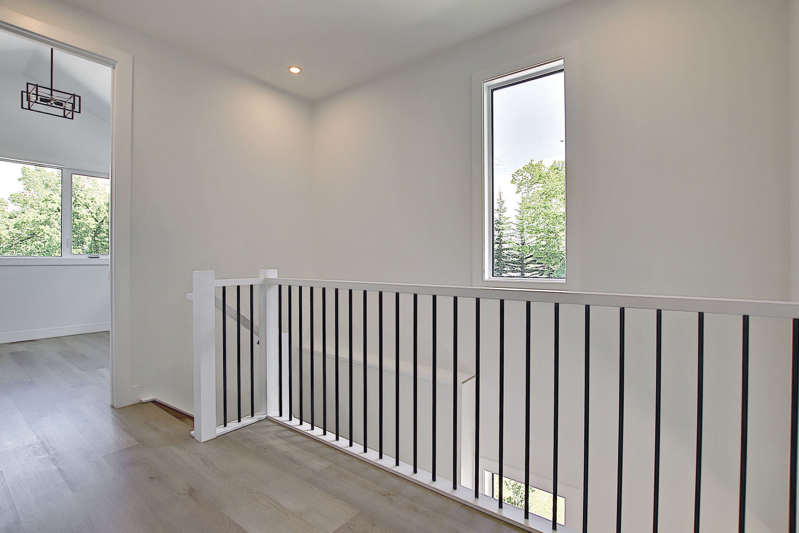 3241 Kinsale Road SW, Calgary, Alberta T3E 4S1, 2 Bedrooms Bedrooms, ,2 BathroomsBathrooms,Townhouse,For Rent,Kinsale Road SW,1125