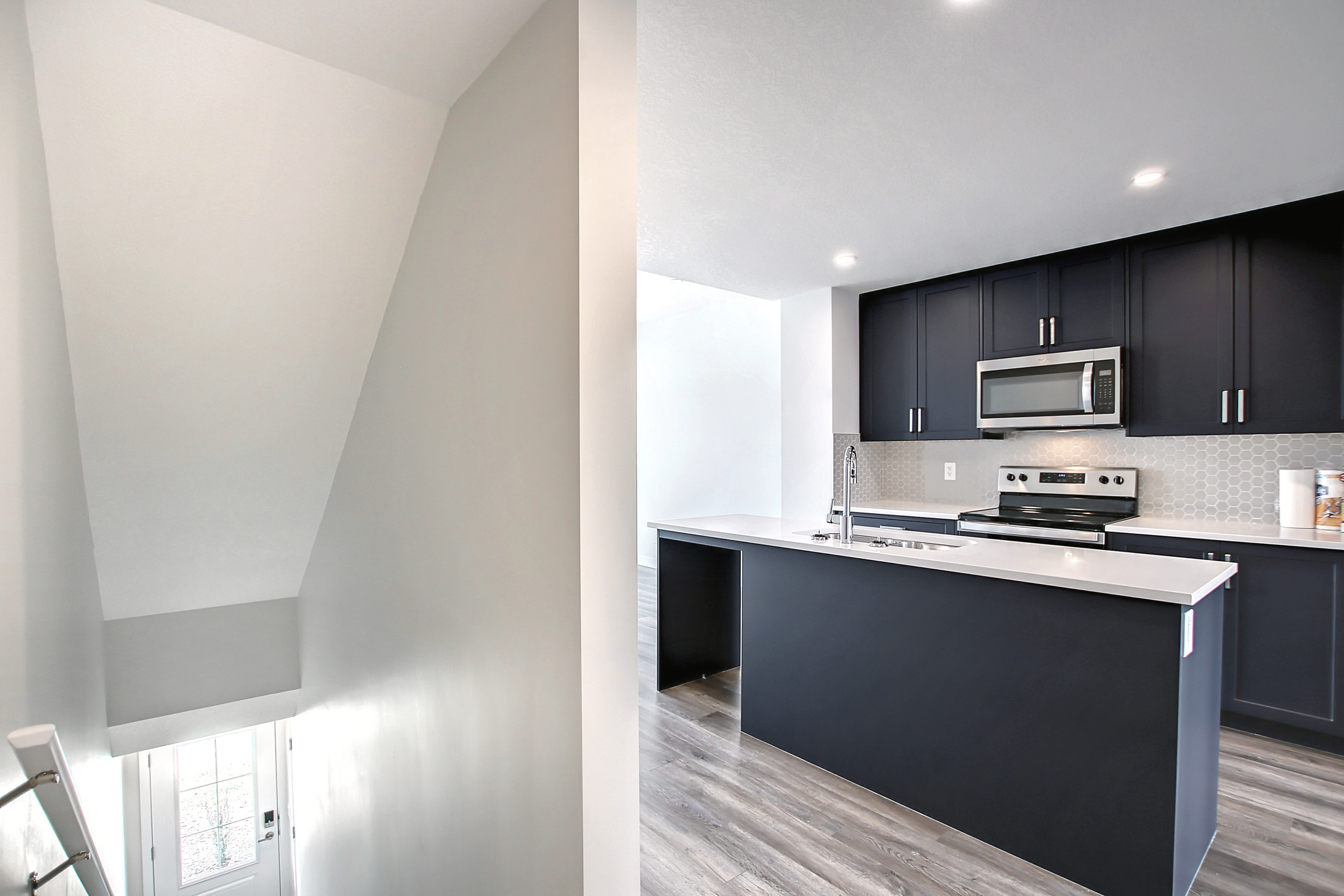 123 Les Jardin Park, Calgary, Alberta T2C 5V3, 2 Bedrooms Bedrooms, ,2 BathroomsBathrooms,Townhouse,For Rent,Les Jardin Park,1134 123 Les Jardin Park, Calgary, Alberta T2C 5V3, 2 Bedrooms Bedrooms, ,2 BathroomsBathrooms,Townhouse,For Rent,Les Jardin Park,1134