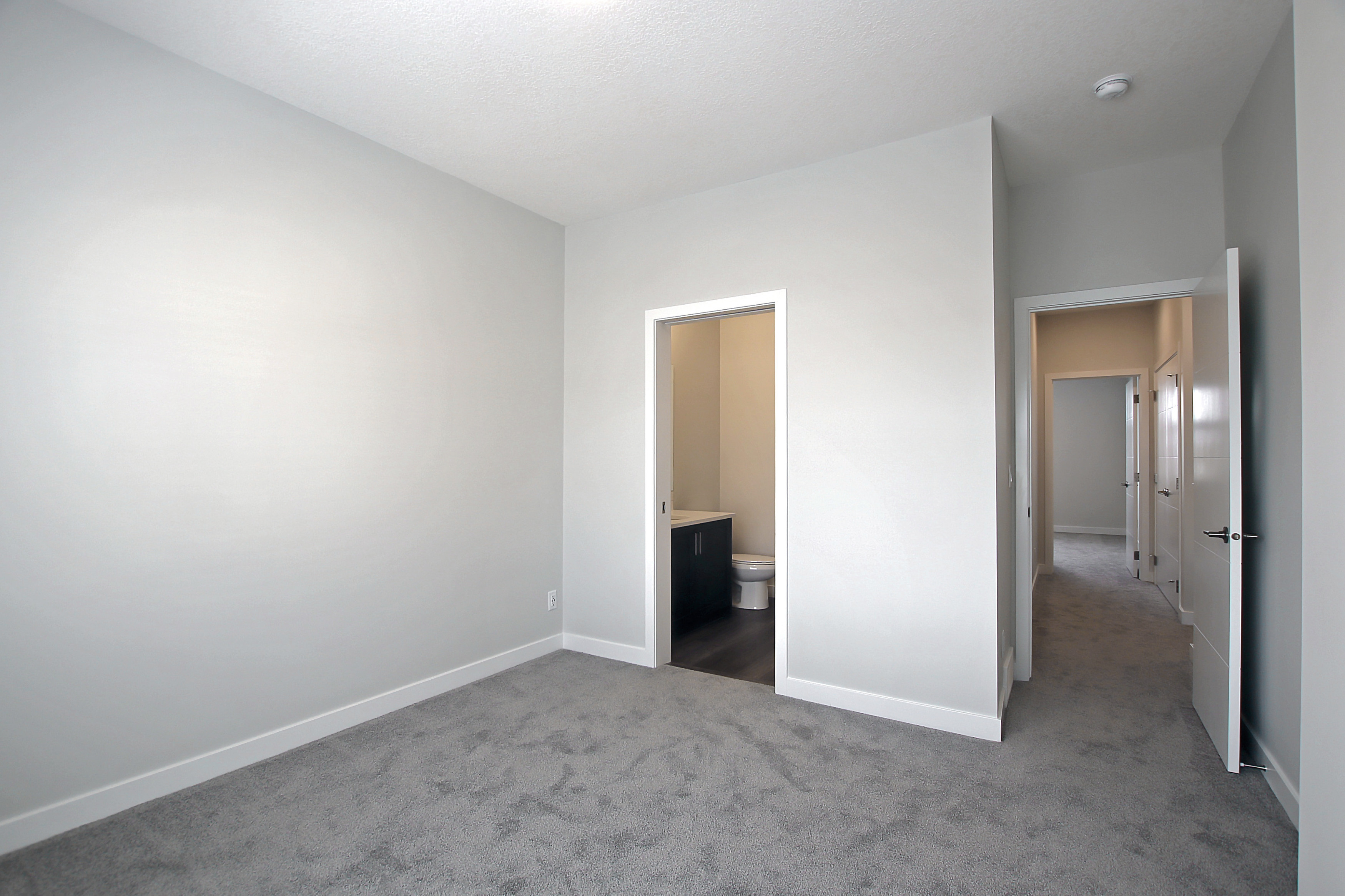 123 Les Jardin Park, Calgary, Alberta T2C 5V3, 2 Bedrooms Bedrooms, ,2 BathroomsBathrooms,Townhouse,For Rent,Les Jardin Park,1134 123 Les Jardin Park, Calgary, Alberta T2C 5V3, 2 Bedrooms Bedrooms, ,2 BathroomsBathrooms,Townhouse,For Rent,Les Jardin Park,1134