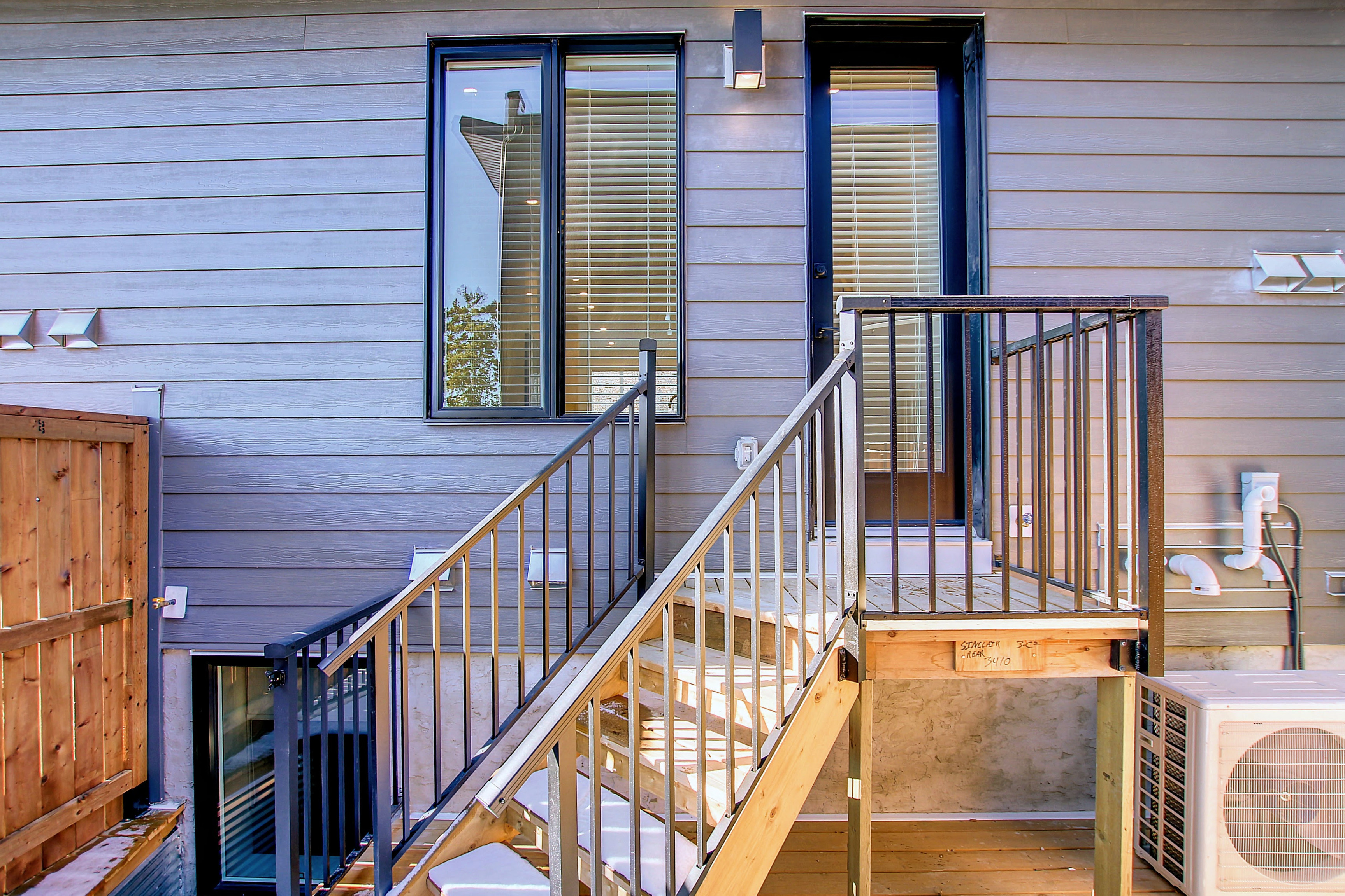 3414A 17 Street, Calgary, Alberta T2T 2B6, 3 Bedrooms Bedrooms, ,2 BathroomsBathrooms,Townhouse,For Rent,17 Street,1141 3414A 17 Street, Calgary, Alberta T2T 2B6, 3 Bedrooms Bedrooms, ,2 BathroomsBathrooms,Townhouse,For Rent,17 Street,1141