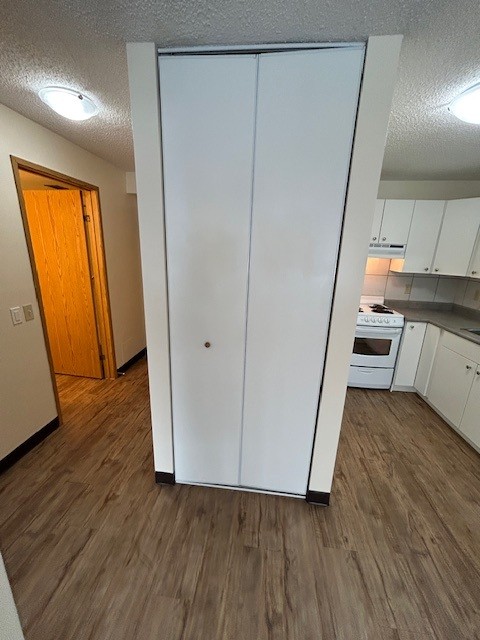 3139 Bowwood Drive NW, Calgary, Alberta T3B 5G2, 1 Bedroom Bedrooms, ,1 BathroomBathrooms,Condo,For Rent,Bowbridge Manor,Bowwood Drive NW,1150