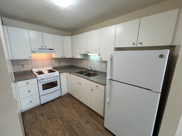 3139 Bowwood Drive NW, Calgary, Alberta T3B 5G2, 1 Bedroom Bedrooms, ,1 BathroomBathrooms,Condo,For Rent,Bowbridge Manor,Bowwood Drive NW,1150