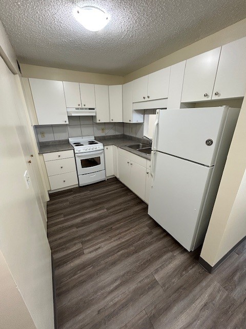 3139 Bowwood Drive NW, Calgary, Alberta T3B 5G2, 1 Bedroom Bedrooms, ,1 BathroomBathrooms,Condo,For Rent,Bowbridge Manor,Bowwood Drive NW,1150