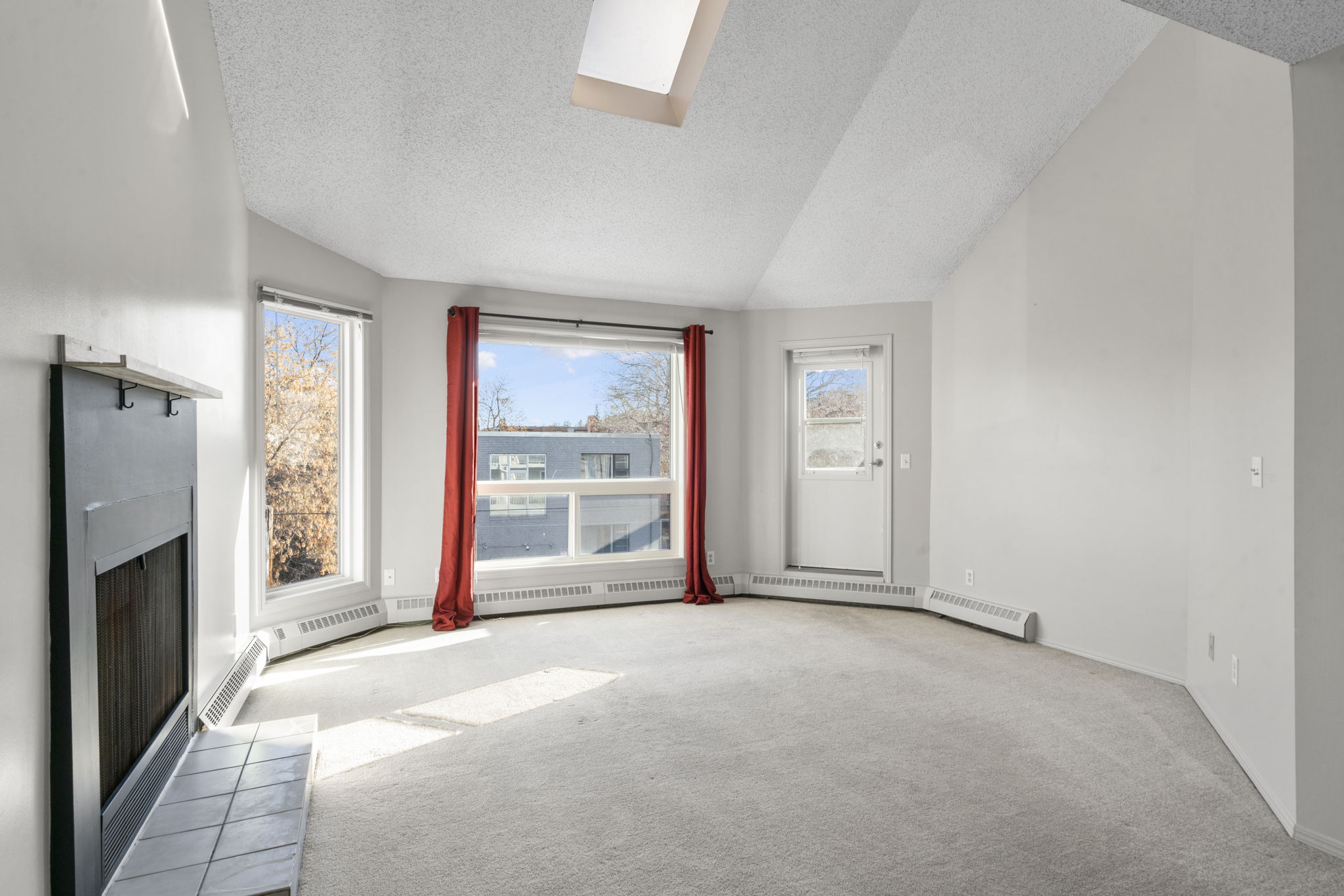 306, 1720 13 St SW, Calgary, Alberta T3A 2E6, 2 Bedroom Bedrooms, 0 ,1 BathroomBathrooms,Condo,For Rent,Labatt House,13 St SW,306,1173