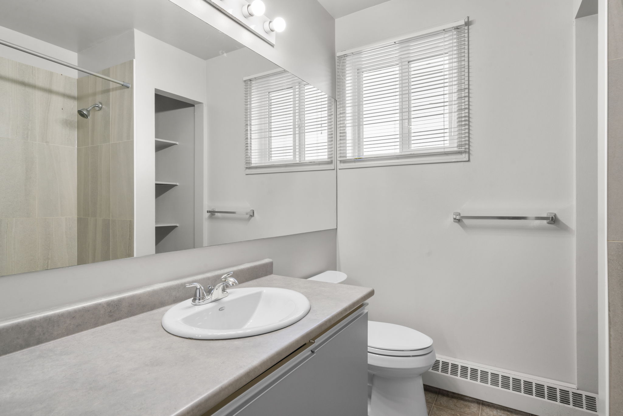 306, 1720 13 St SW, Calgary, Alberta T3A 2E6, 2 Bedroom Bedrooms, 0 ,1 BathroomBathrooms,Condo,For Rent,Labatt House,13 St SW,306,1173