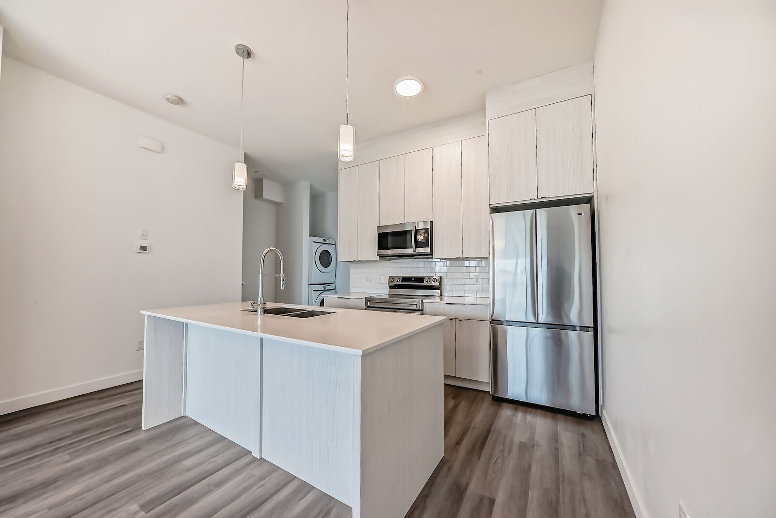 701, 101 Panatella Square NW, Calgary, Alberta T3K 2R9, 3 Bedrooms Bedrooms, ,3 BathroomsBathrooms,Townhome,For Rent,Panatella Square NW,701,1350