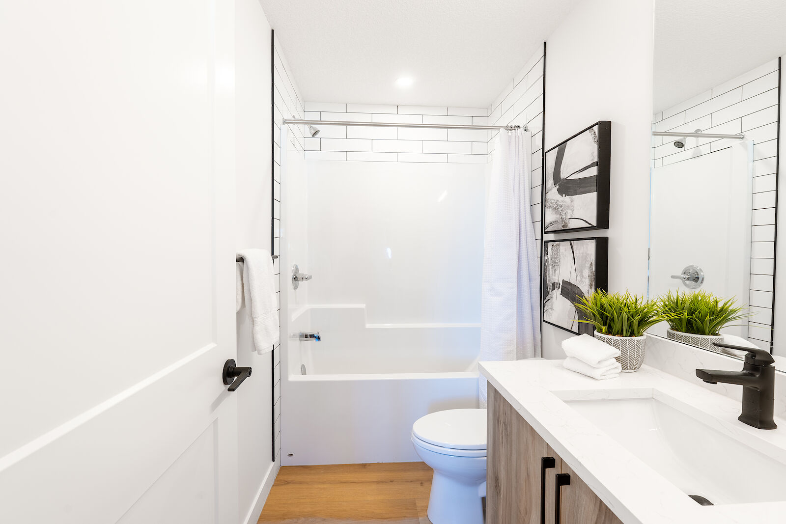 4616 73 St. NW, Calgary, Alberta T3B 2M4, 2 Bedrooms Bedrooms, ,2 BathroomsBathrooms,Apartment,For Rent,73 St. ,1402 4616 73 St. NW, Calgary, Alberta T3B 2M4, 2 Bedrooms Bedrooms, ,2 BathroomsBathrooms,Apartment,For Rent,73 St. ,1402