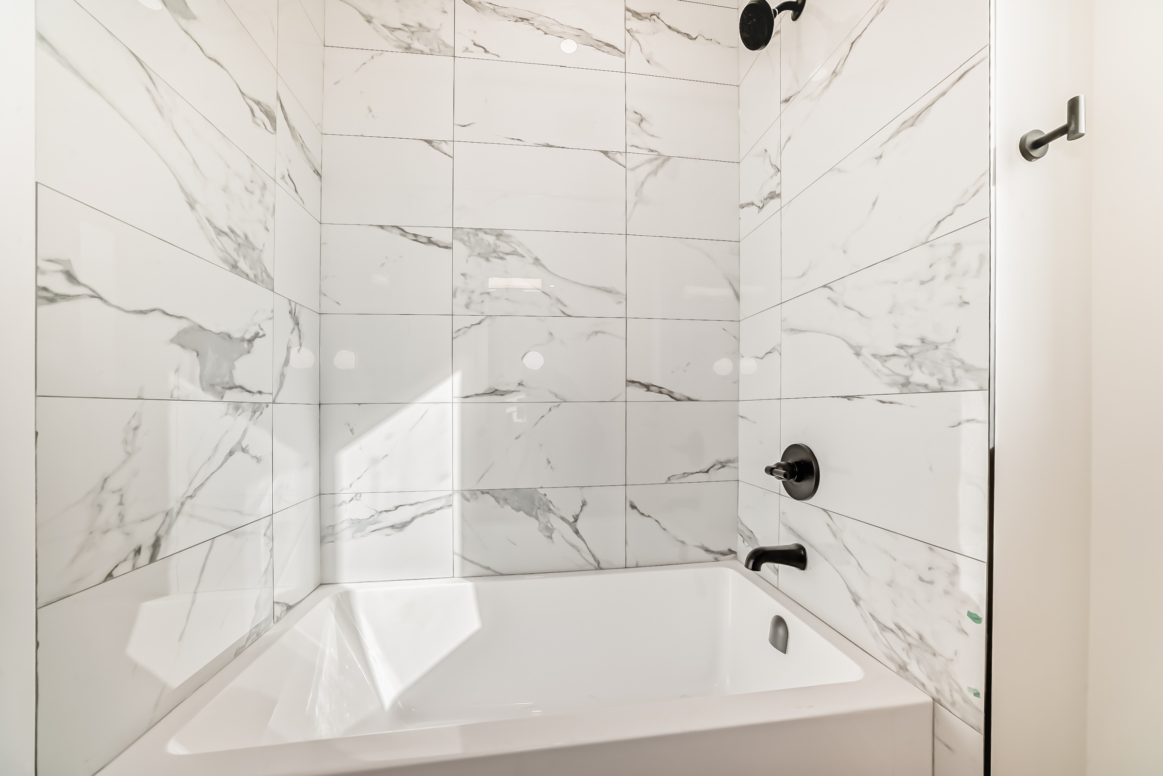 3922 30 Ave SW, Calgary, Alberta T3E 0T3, 3 Bedrooms Bedrooms, ,2 BathroomsBathrooms,Townhome,For Rent,30 Ave,1406