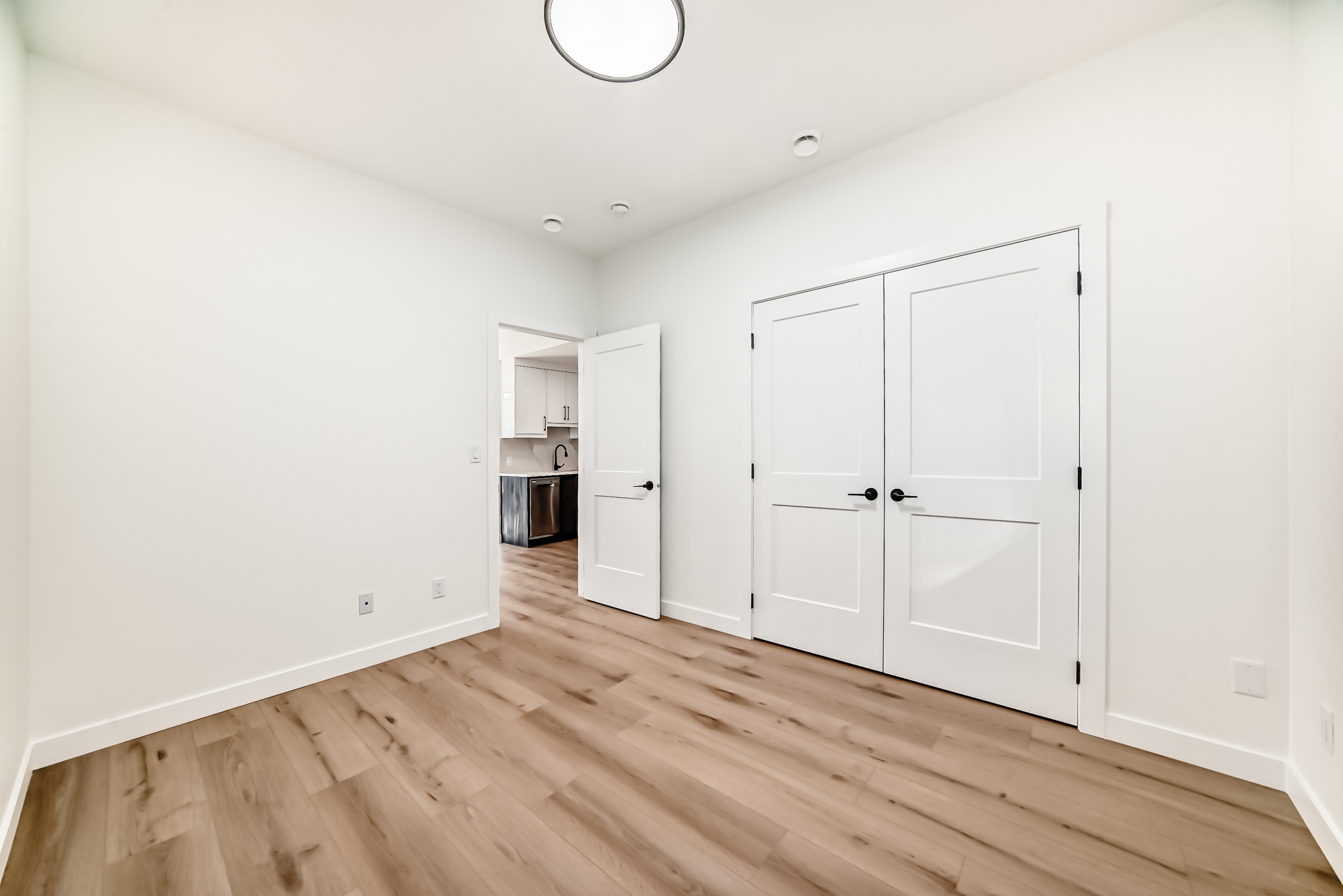 3922B 30 Ave SW, Calgary, Alberta T3E 0T3, 1 Bedroom Bedrooms, ,1 BathroomBathrooms,Townhome,For Rent,30 Ave ,1407