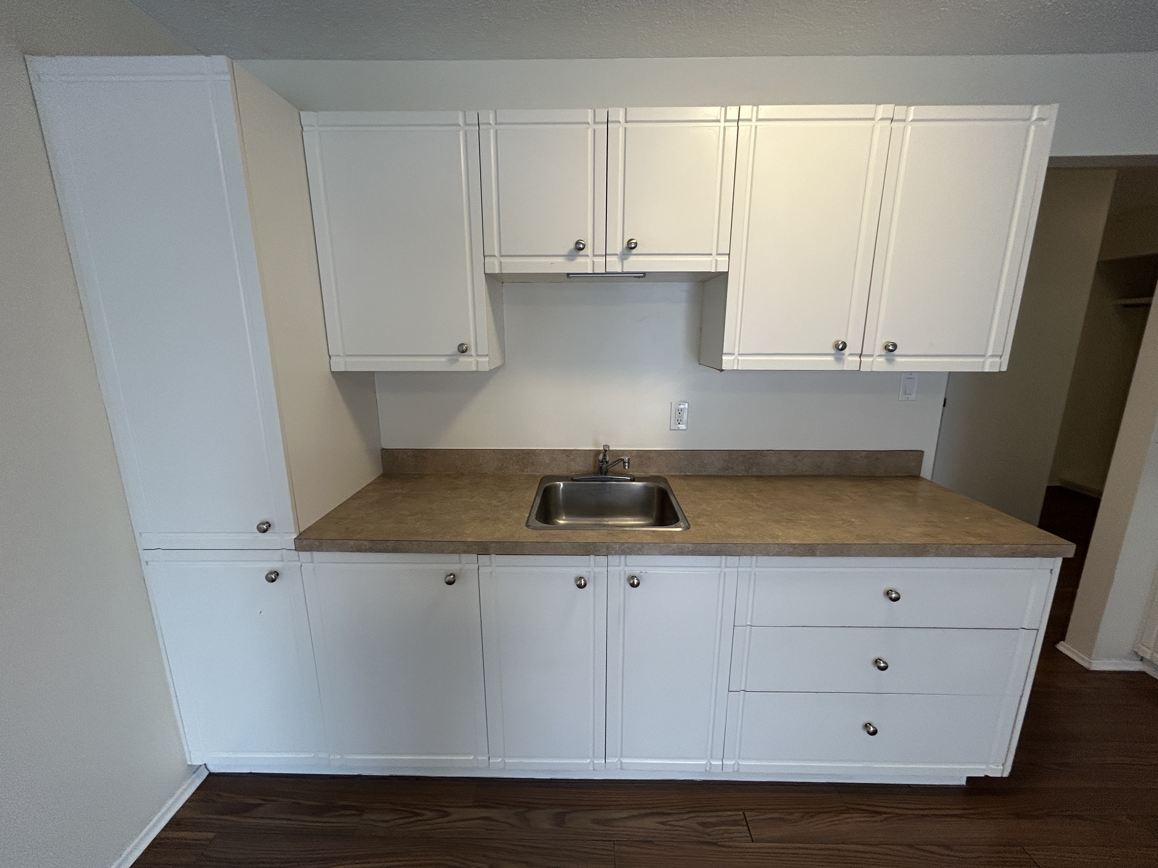 9902 Wilde Rd SE, Calgary, Alberta, 3 Bedrooms Bedrooms, ,1 BathroomBathrooms,Townhome,For Rent,Wilde Rd ,1408