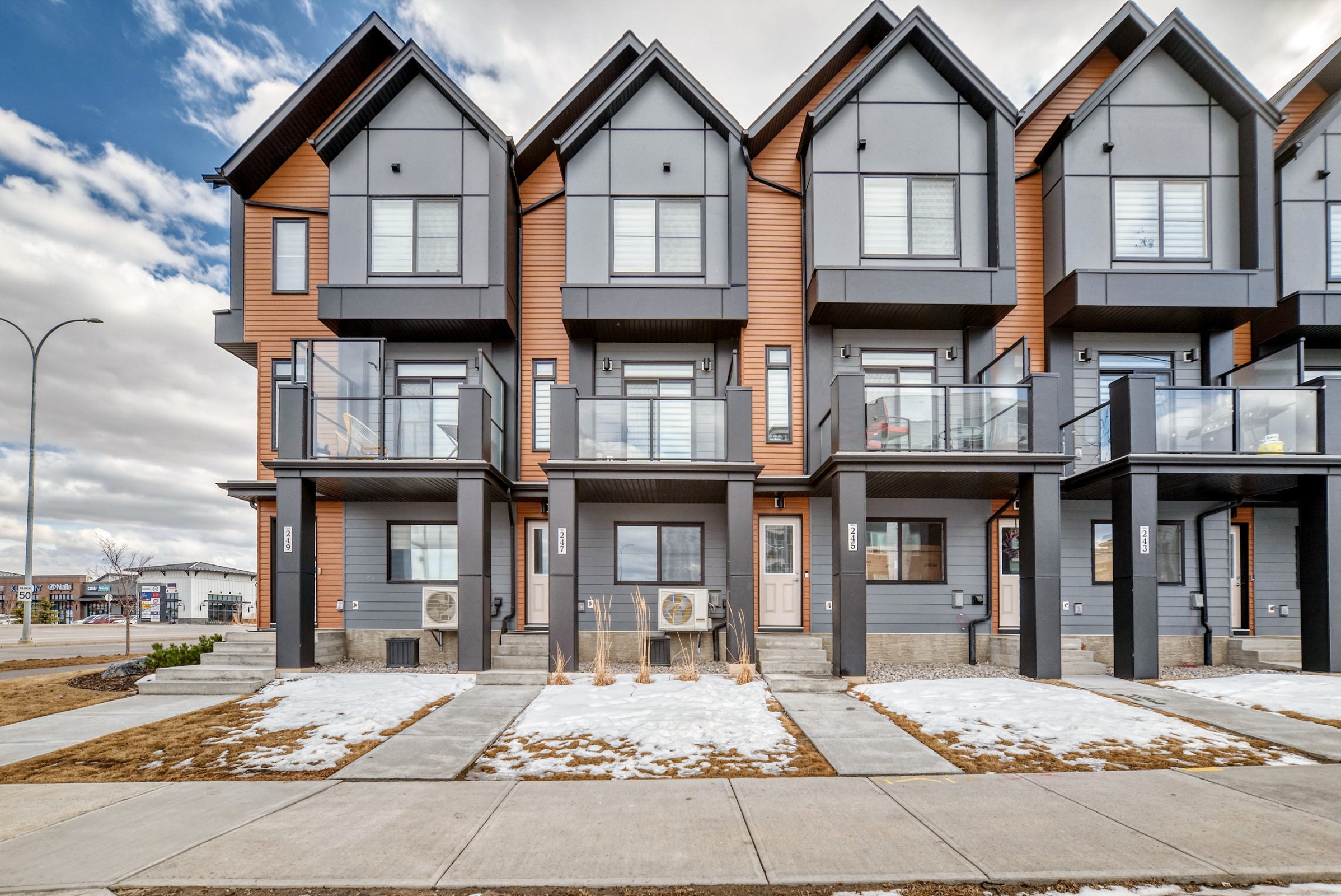 247 Seton Grove SE, Calgary, Alberta, 2 Bedrooms Bedrooms, ,2 BathroomsBathrooms,Townhome,For Rent,Seton Grove ,1409