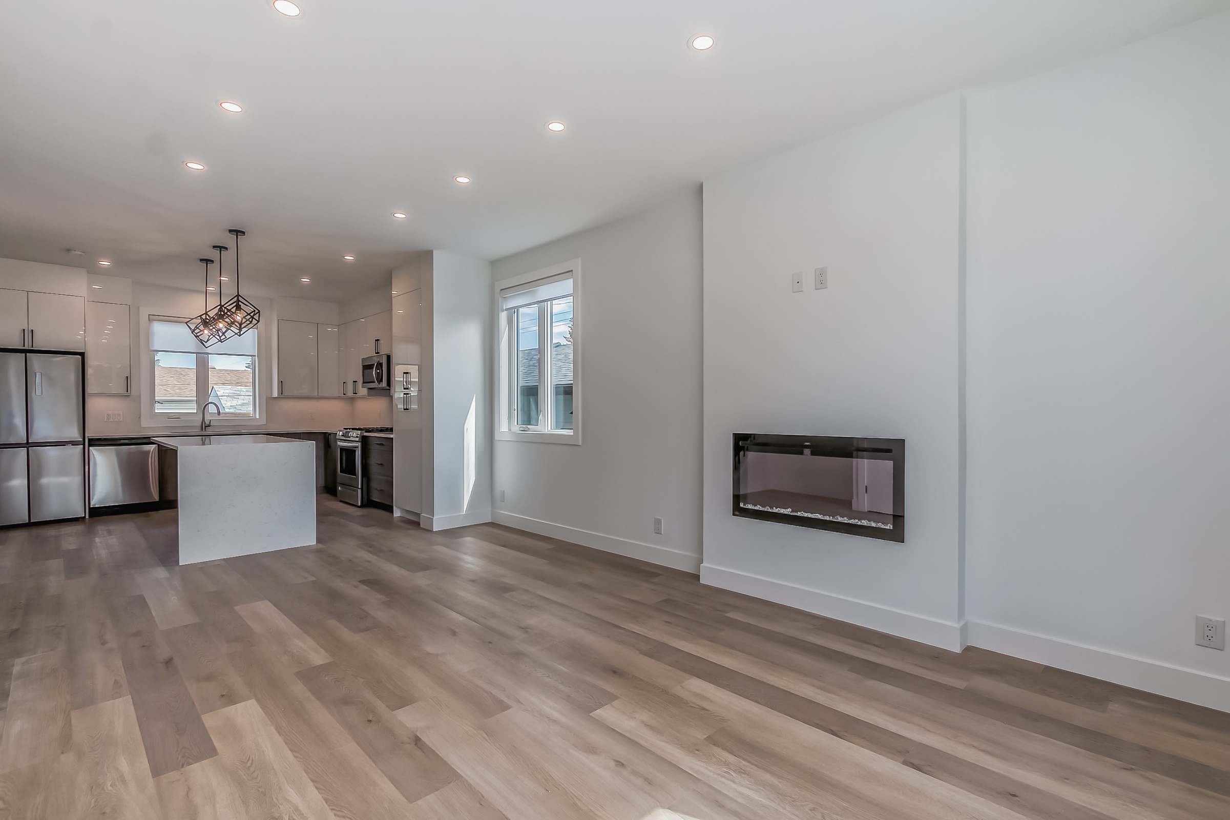 3507 83 St NW, Calgary, Alberta, 3 Bedrooms Bedrooms, ,2 BathroomsBathrooms,Townhome,For Rent,83 St,1410