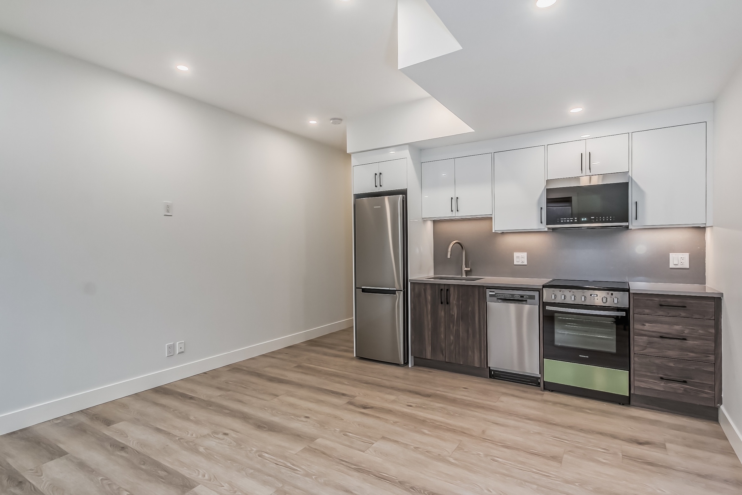 4658B 85 St NW, Calgary, Alberta, 1 Bedroom Bedrooms, ,1 BathroomBathrooms,Townhome,For Rent,85 St NW,1432 4658B 85 St NW, Calgary, Alberta, 1 Bedroom Bedrooms, ,1 BathroomBathrooms,Townhome,For Rent,85 St NW,1432