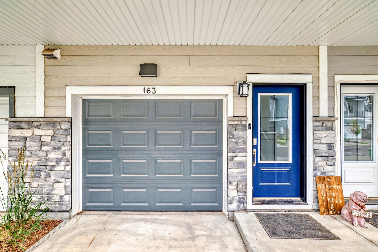 163 Les Jardins Park SE, Calgary, Alberta, 2 Bedrooms Bedrooms, ,2 BathroomsBathrooms,Townhome,For Rent,Les Jardins Park SE,1433 163 Les Jardins Park SE, Calgary, Alberta, 2 Bedrooms Bedrooms, ,2 BathroomsBathrooms,Townhome,For Rent,Les Jardins Park SE,1433