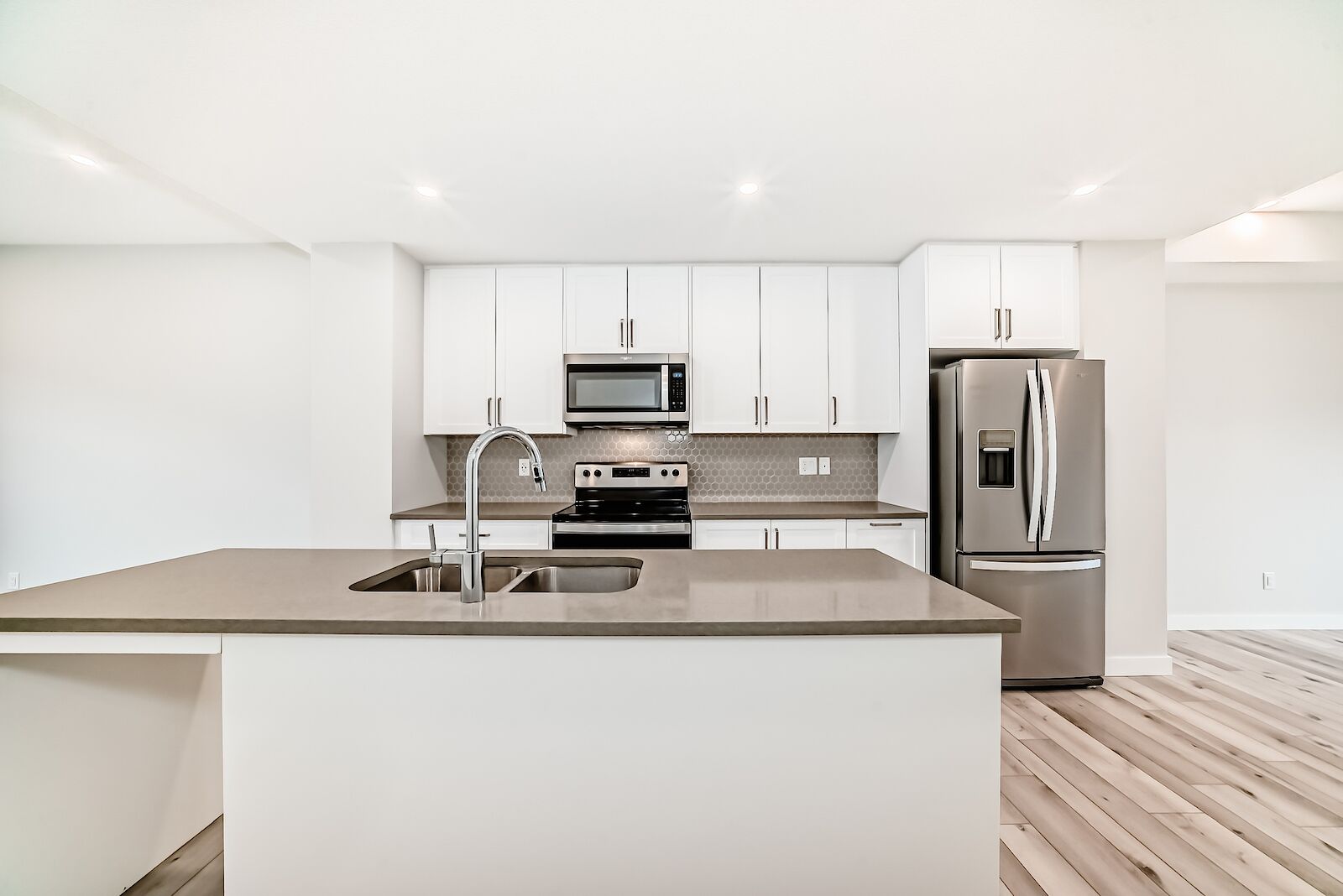 163 Les Jardins Park SE, Calgary, Alberta, 2 Bedrooms Bedrooms, ,2 BathroomsBathrooms,Townhome,For Rent,Les Jardins Park SE,1433 163 Les Jardins Park SE, Calgary, Alberta, 2 Bedrooms Bedrooms, ,2 BathroomsBathrooms,Townhome,For Rent,Les Jardins Park SE,1433