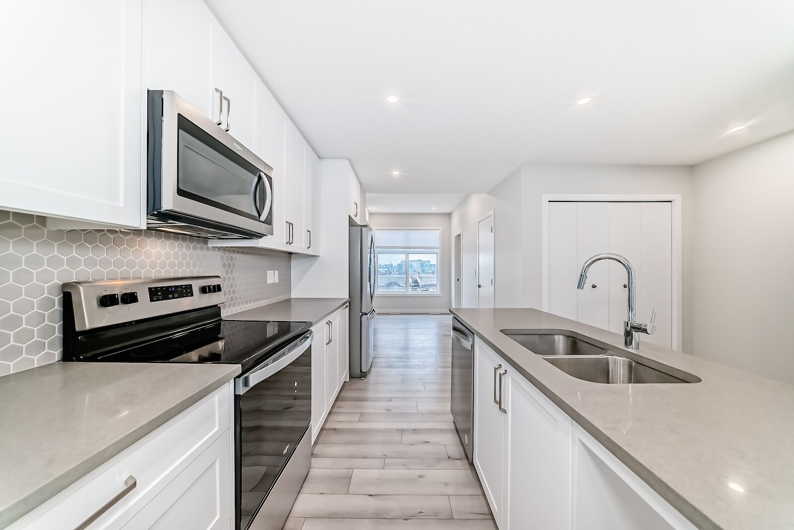 163 Les Jardins Park SE, Calgary, Alberta, 2 Bedrooms Bedrooms, ,2 BathroomsBathrooms,Townhome,For Rent,Les Jardins Park SE,1433 163 Les Jardins Park SE, Calgary, Alberta, 2 Bedrooms Bedrooms, ,2 BathroomsBathrooms,Townhome,For Rent,Les Jardins Park SE,1433