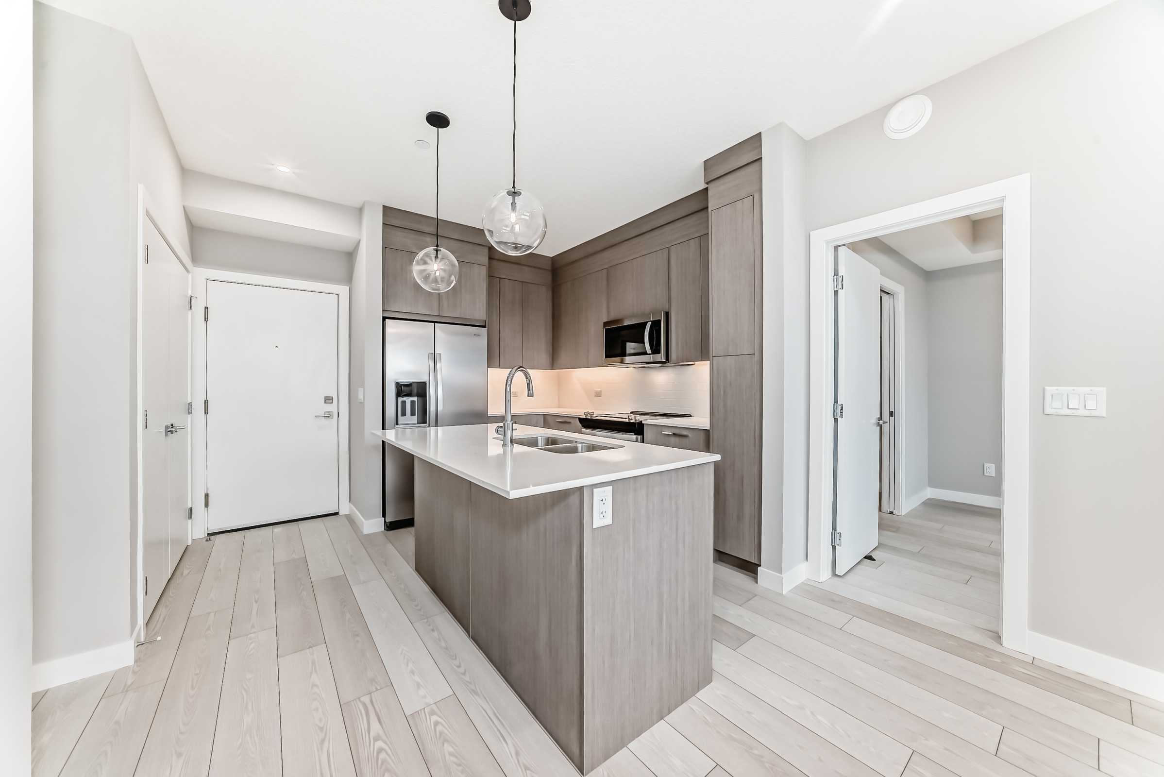 2115, 65 Corner Glen Cres NE, Calgary, Alberta, 2 Bedrooms Bedrooms, ,2 BathroomsBathrooms,Condo,For Rent,Corner Glen Cres NE,2115,1435