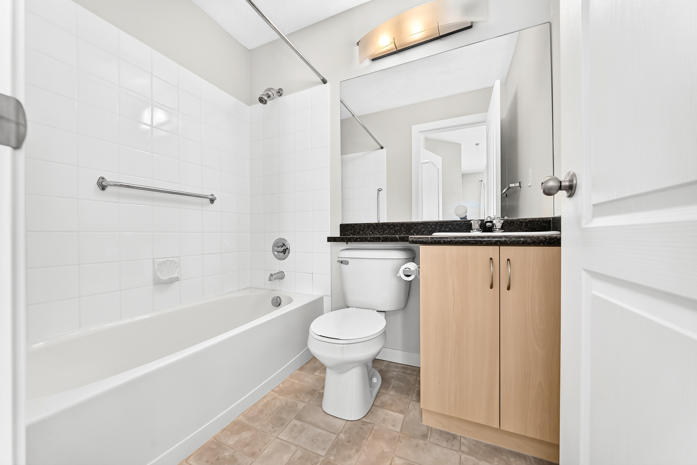 1215, 604 East Lake Blvd NE, Airdrie, Alberta, 2 Bedrooms Bedrooms, ,2 BathroomsBathrooms,Condo,For Rent,East Lake Blvd NE,1215,1441 1215, 604 East Lake Blvd NE, Airdrie, Alberta, 2 Bedrooms Bedrooms, ,2 BathroomsBathrooms,Condo,For Rent,East Lake Blvd NE,1215,1441