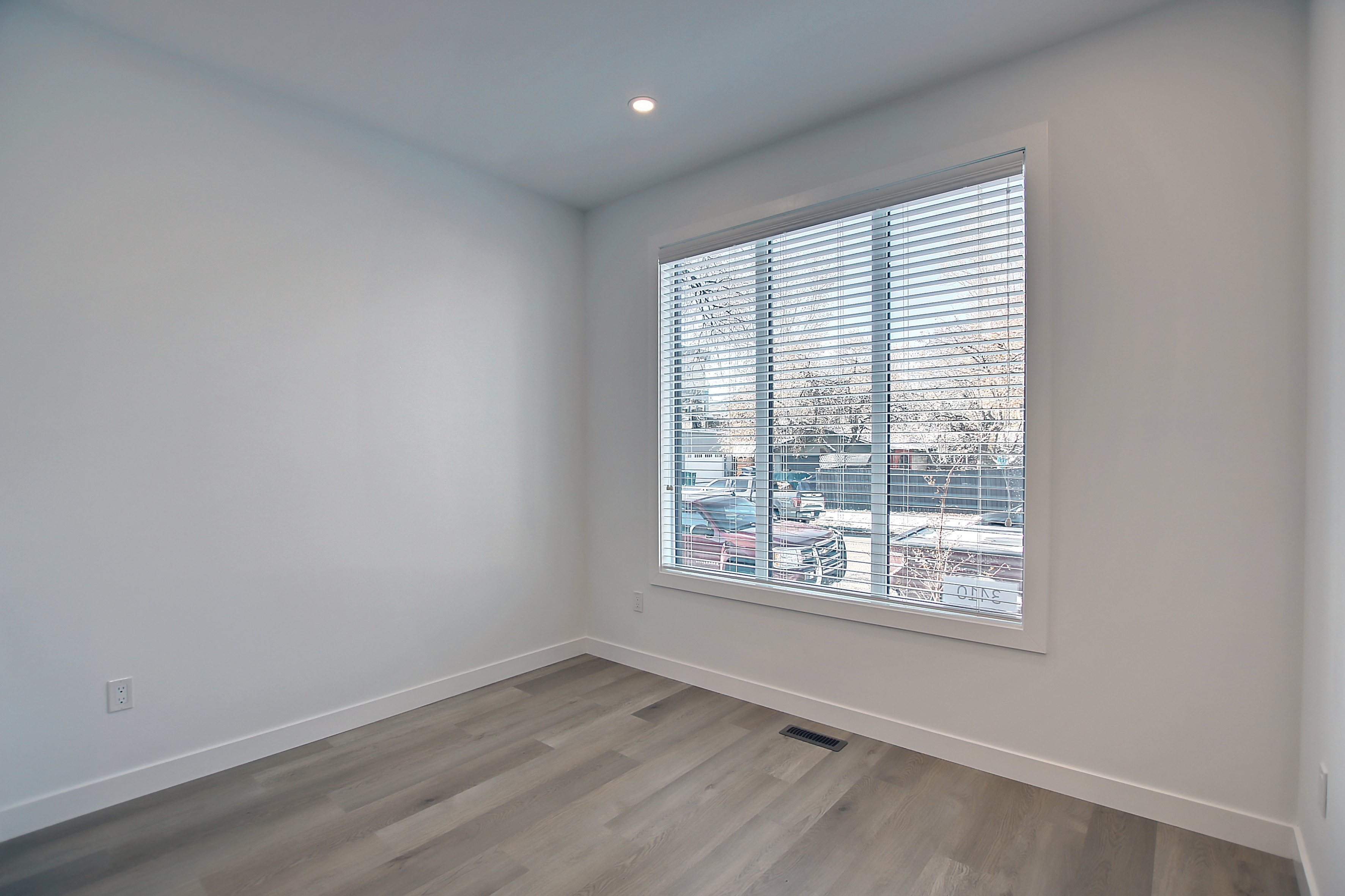 1743 33 Ave SW, Calgary, Alberta, 3 Bedrooms Bedrooms, ,2 BathroomsBathrooms,Townhome,For Rent,33 Ave SW,1447