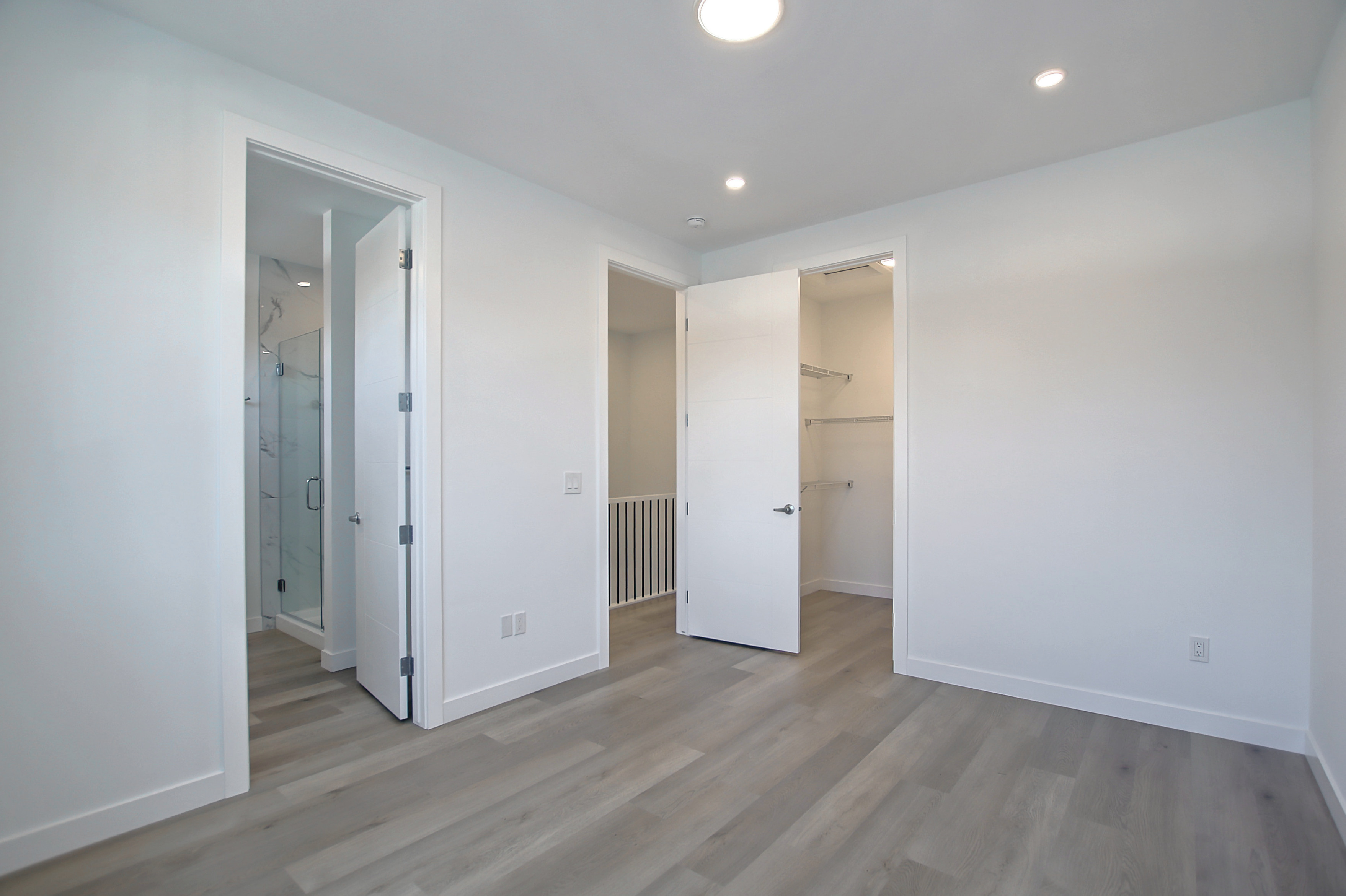 1743 33 Ave SW, Calgary, Alberta, 3 Bedrooms Bedrooms, ,2 BathroomsBathrooms,Townhome,For Rent,33 Ave SW,1447