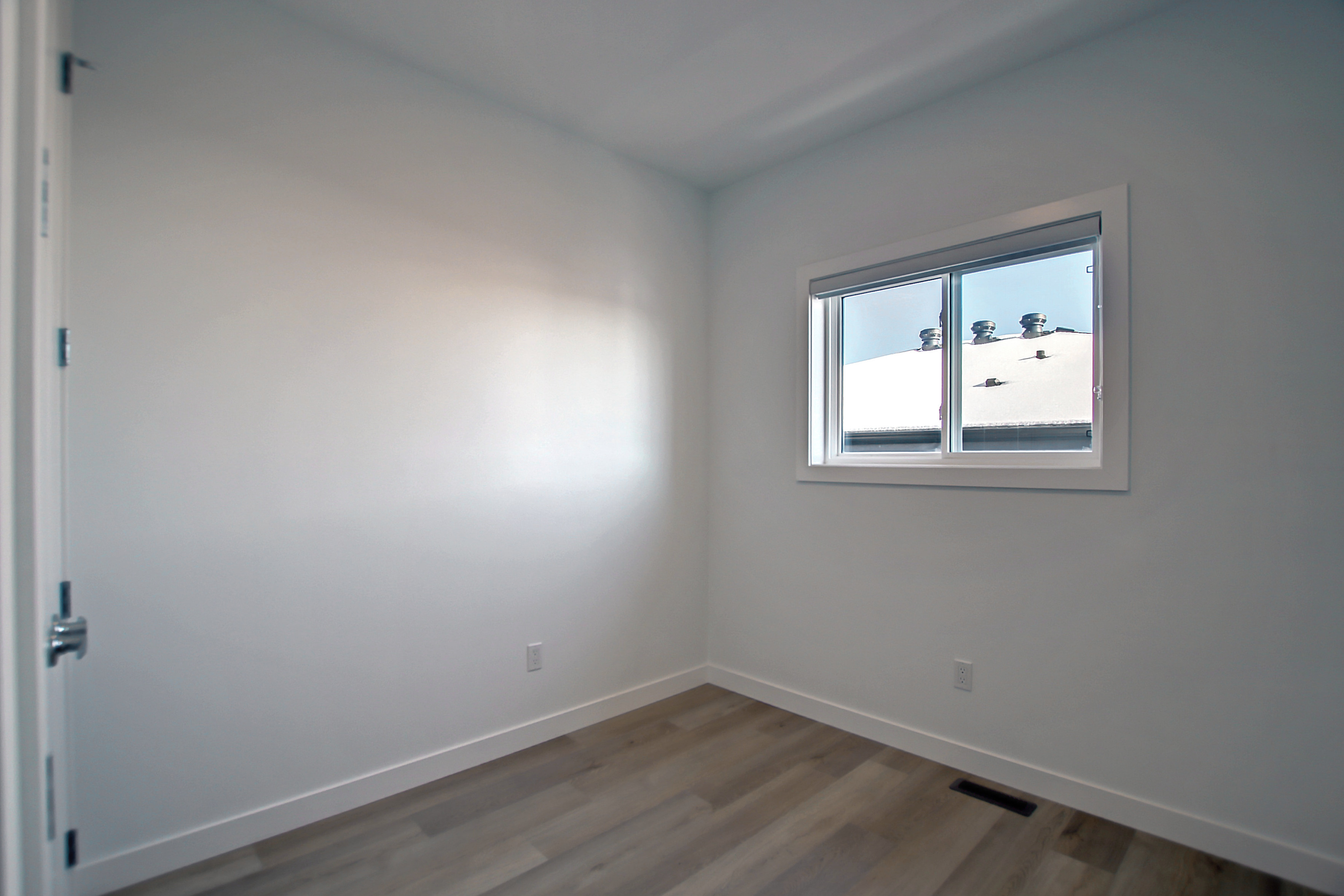 1743 33 Ave SW, Calgary, Alberta, 3 Bedrooms Bedrooms, ,2 BathroomsBathrooms,Townhome,For Rent,33 Ave SW,1447