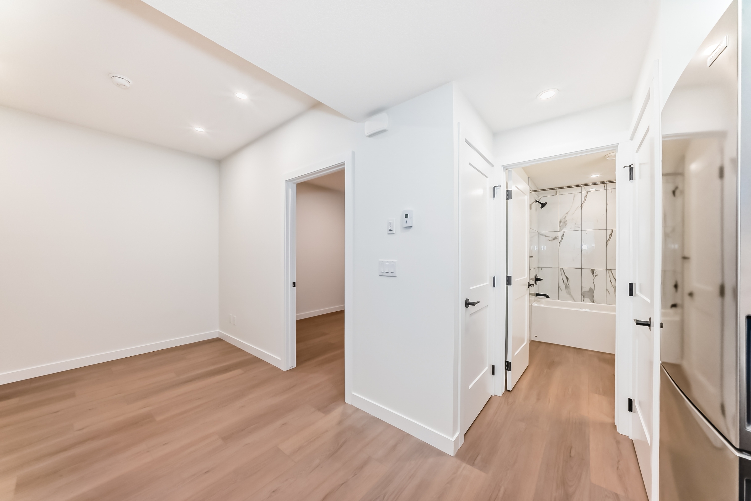 2039 41 St SE, Calgary, Alberta, 1 Bedroom Bedrooms, 0 ,1 BathroomBathrooms,Townhome,For Rent,41 St SE,1450