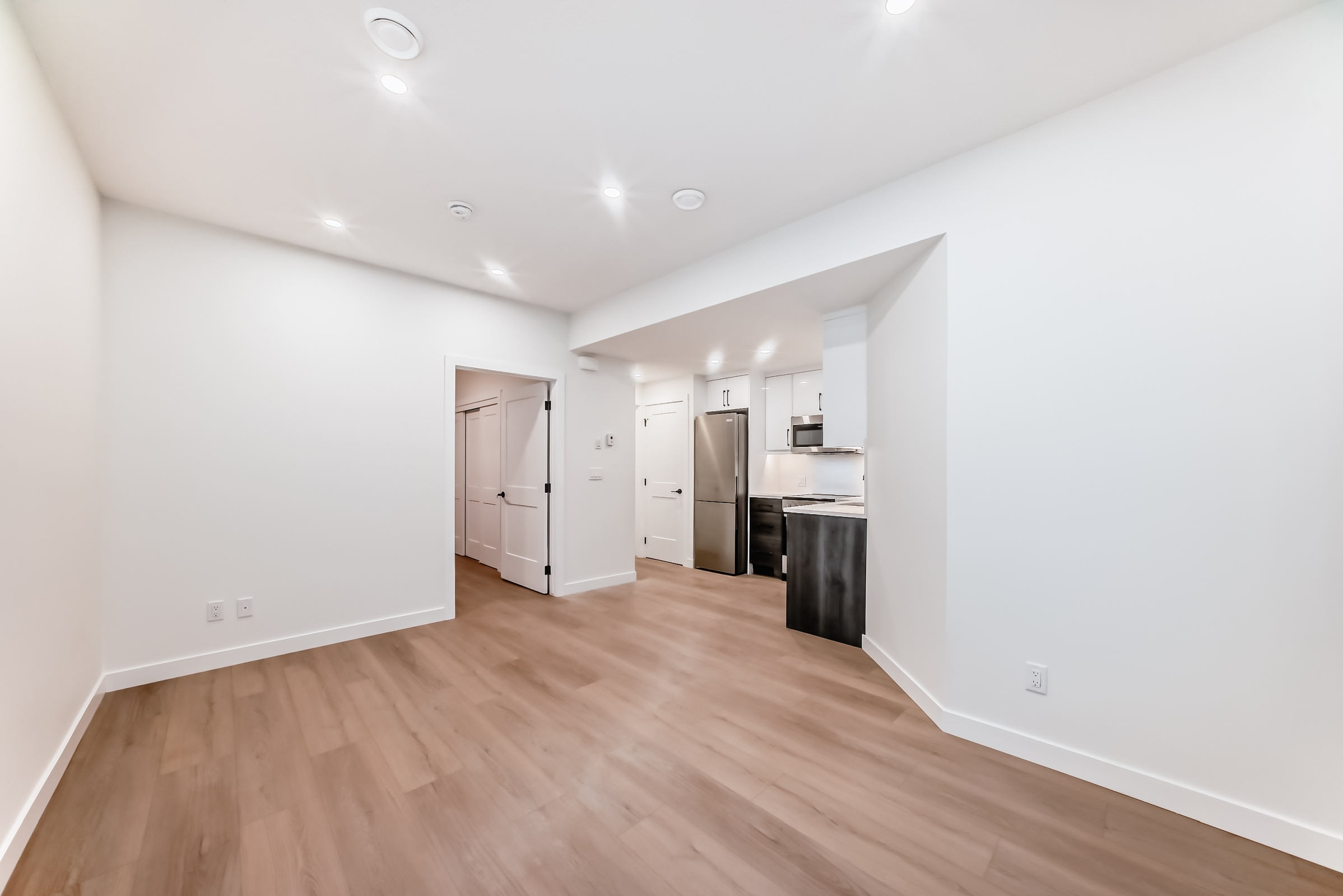 2039 41 St SE, Calgary, Alberta, 1 Bedroom Bedrooms, 0 ,1 BathroomBathrooms,Townhome,For Rent,41 St SE,1450