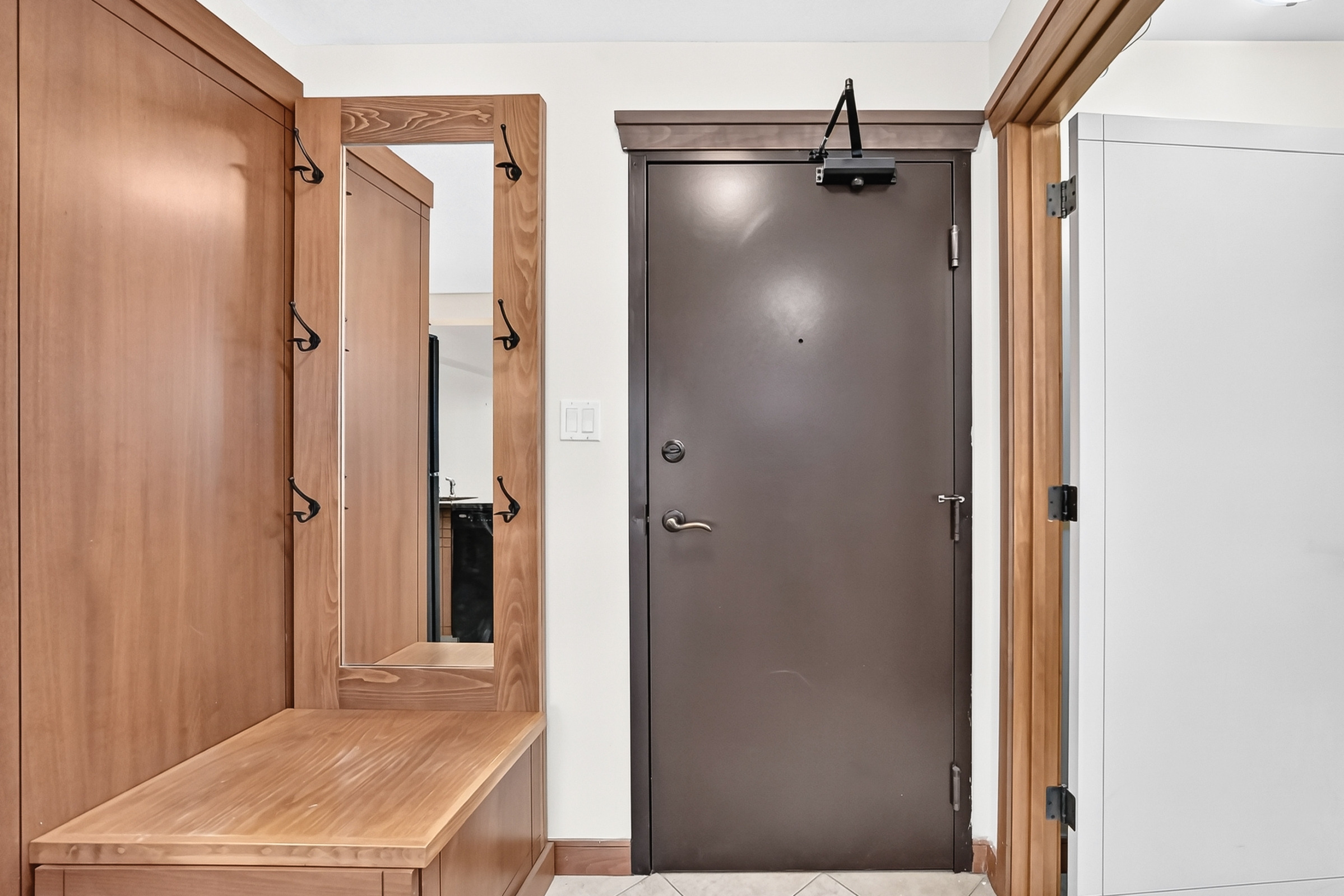 204, 315 50 Ave SW, Calgary, Alberta, 1 Bedroom Bedrooms, 0 ,1 BathroomBathrooms,Condo,For Rent,The Windsor,50 Ave SW,204,1453