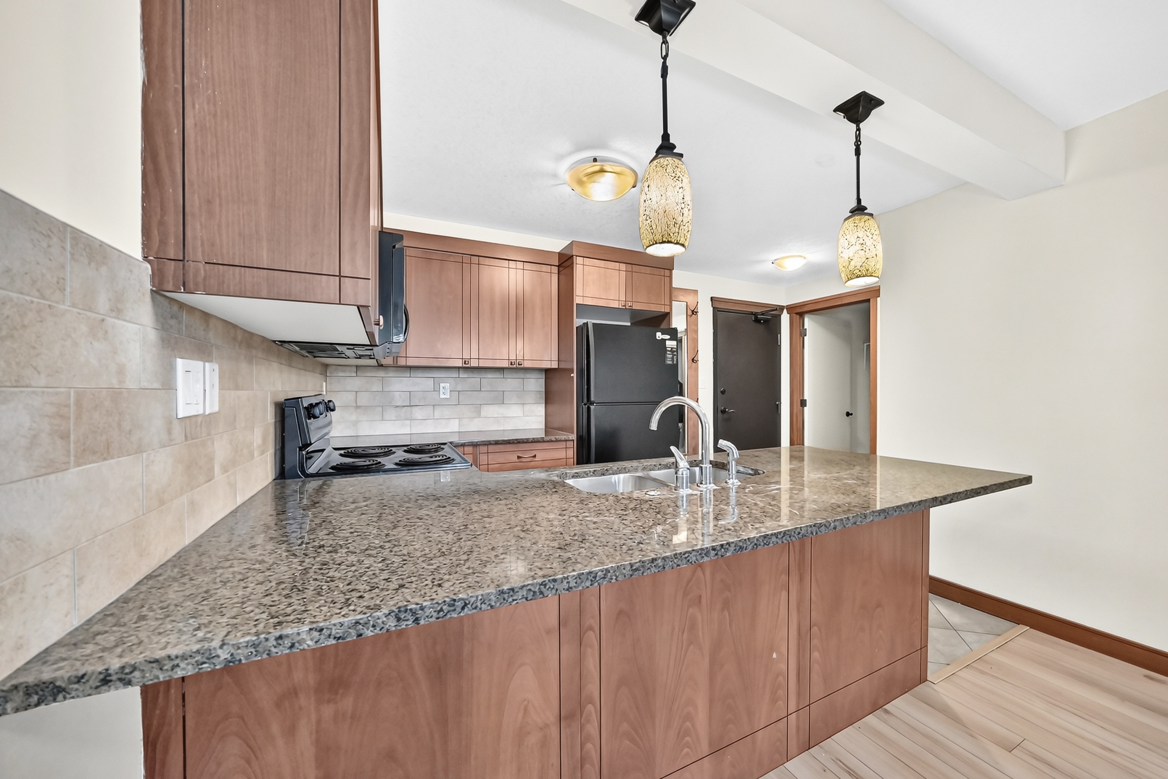 204, 315 50 Ave SW, Calgary, Alberta, 1 Bedroom Bedrooms, 0 ,1 BathroomBathrooms,Condo,For Rent,The Windsor,50 Ave SW,204,1453