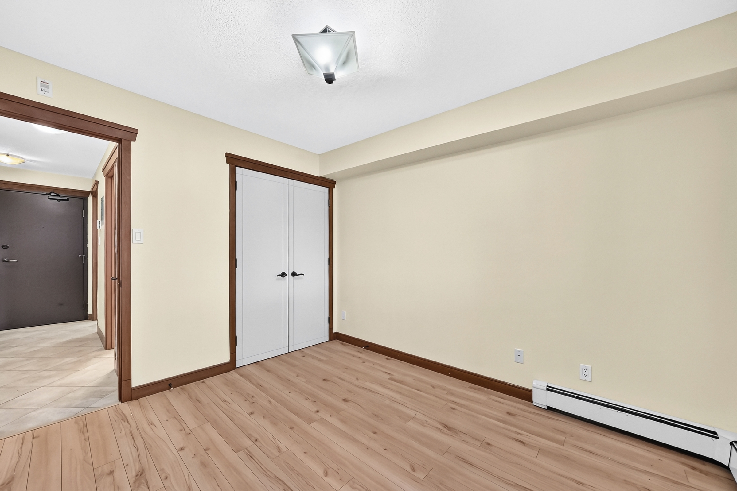 204, 315 50 Ave SW, Calgary, Alberta, 1 Bedroom Bedrooms, 0 ,1 BathroomBathrooms,Condo,For Rent,The Windsor,50 Ave SW,204,1453