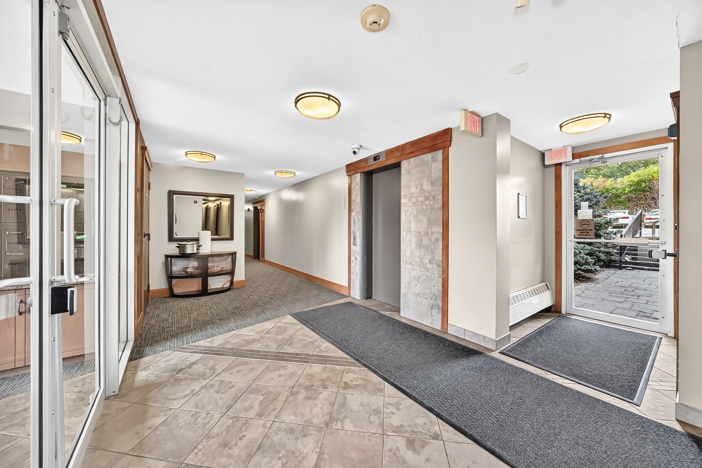 204, 315 50 Ave SW, Calgary, Alberta, 1 Bedroom Bedrooms, 0 ,1 BathroomBathrooms,Condo,For Rent,The Windsor,50 Ave SW,204,1453