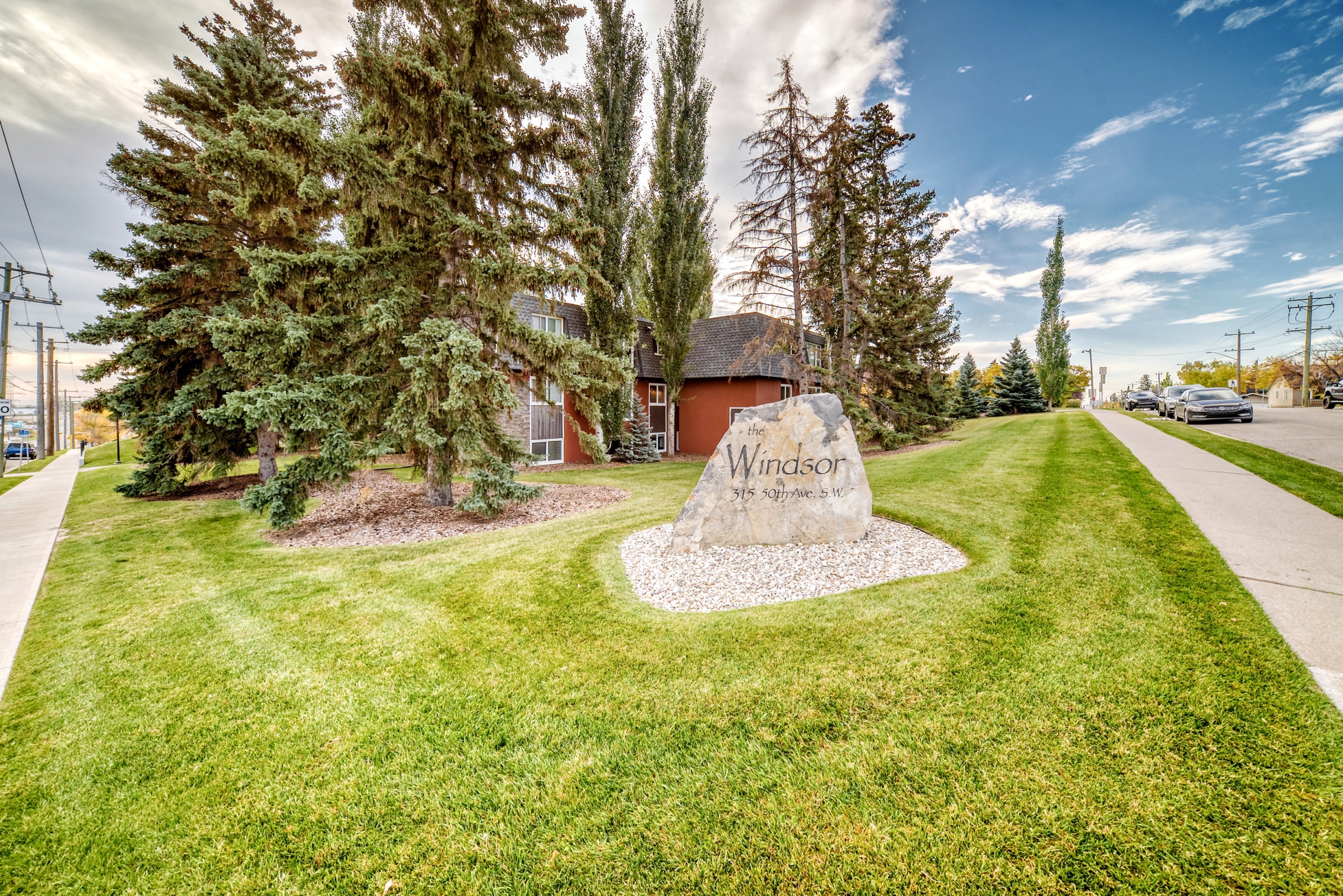 204, 315 50 Ave SW, Calgary, Alberta, 1 Bedroom Bedrooms, 0 ,1 BathroomBathrooms,Condo,For Rent,The Windsor,50 Ave SW,204,1453