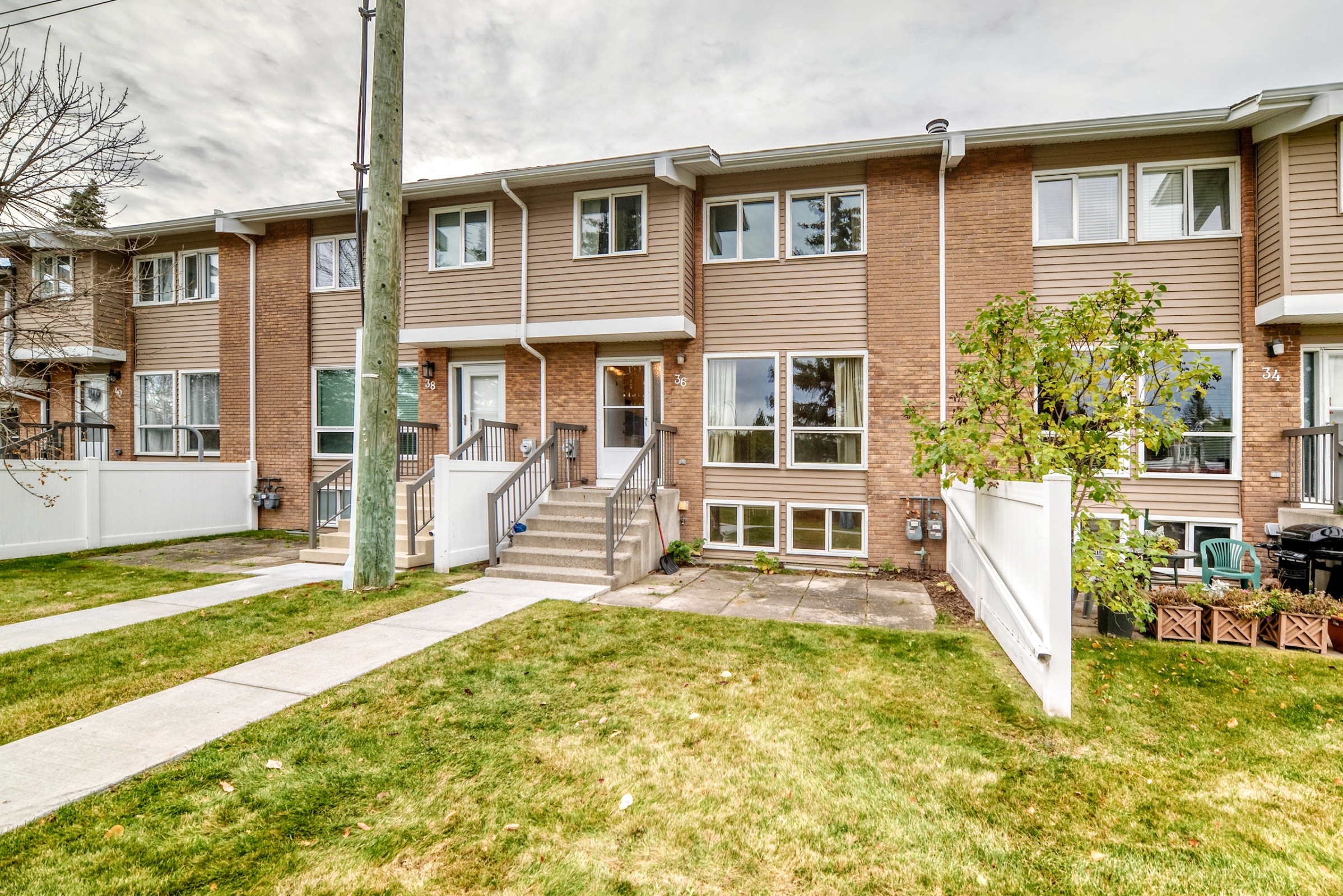 36, 116 Silver Crest Dr NW, Calgary, Alberta, 3 Bedroom Bedrooms, 0 ,1 BathroomBathrooms,Townhome,For Rent,Holly Springs,Silver Crest Dr NW,36,1462